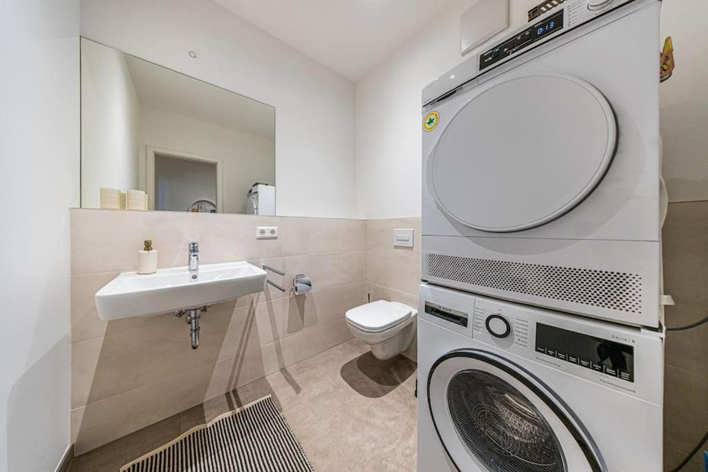 Stylisches Zentrales City-Apartment Mit 2 Balkonen 라이프치히 외부 사진