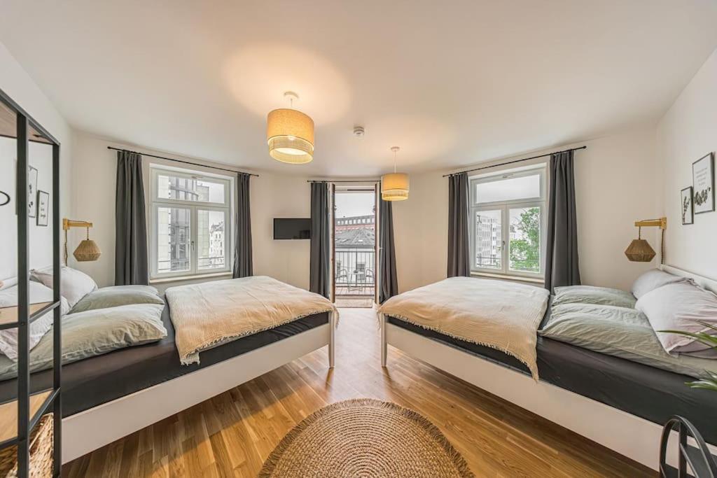 Stylisches Zentrales City-Apartment Mit 2 Balkonen 라이프치히 외부 사진